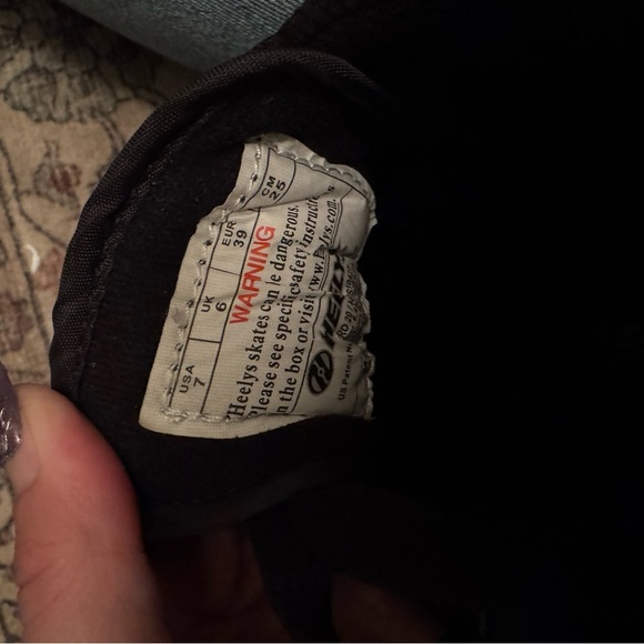 Heelys Black Sneakers with Green Camouflage and wheels - Picture 8 of 8